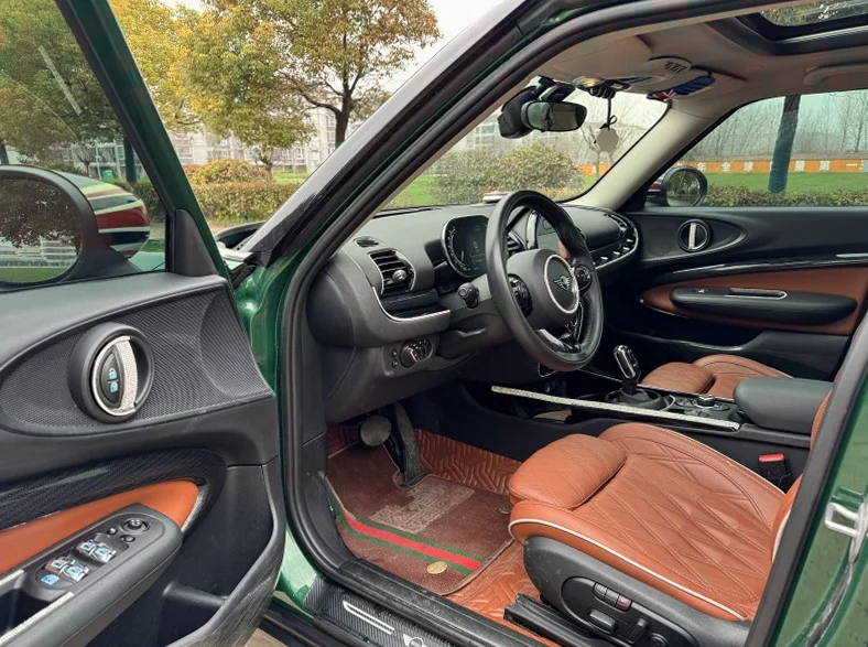 MINICLUBMAN 后面外观三