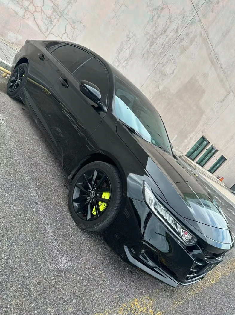 本田雅阁 驾驶室