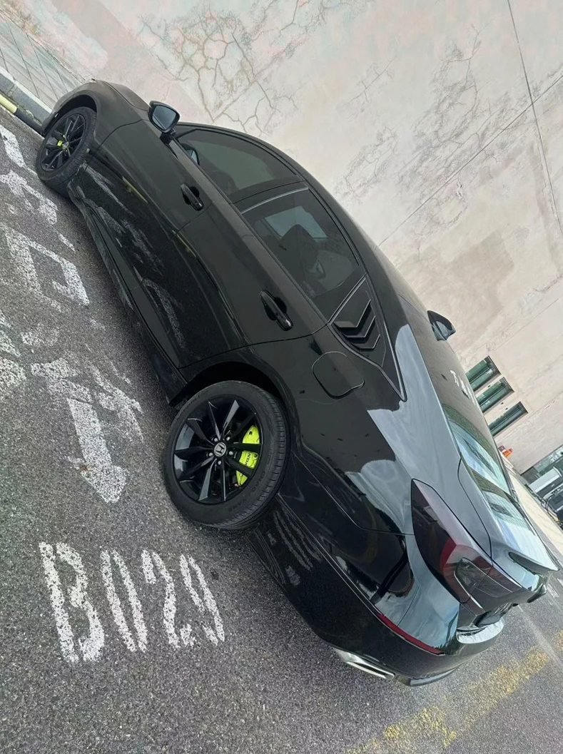 本田雅阁 后面外观三