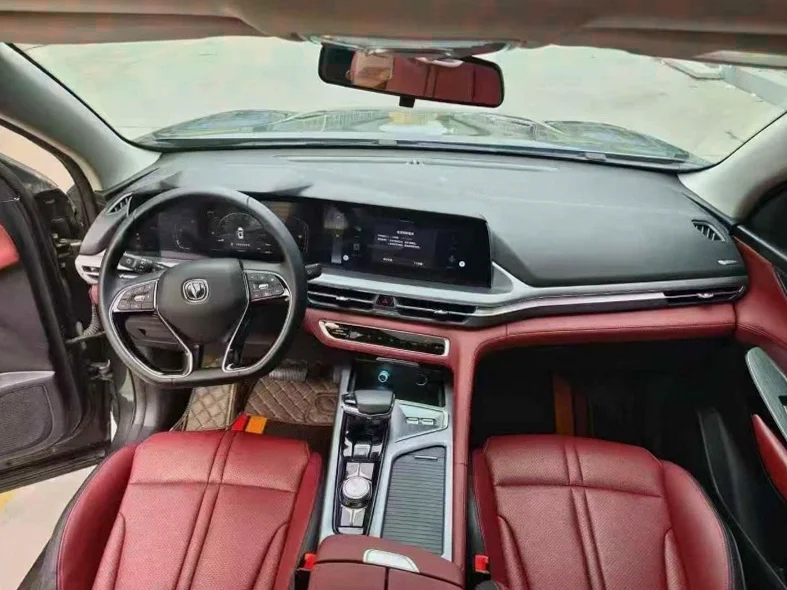 长安汽车CS75 后面外观三