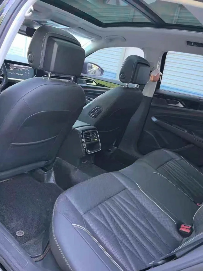 大众帕萨特 后面外观一