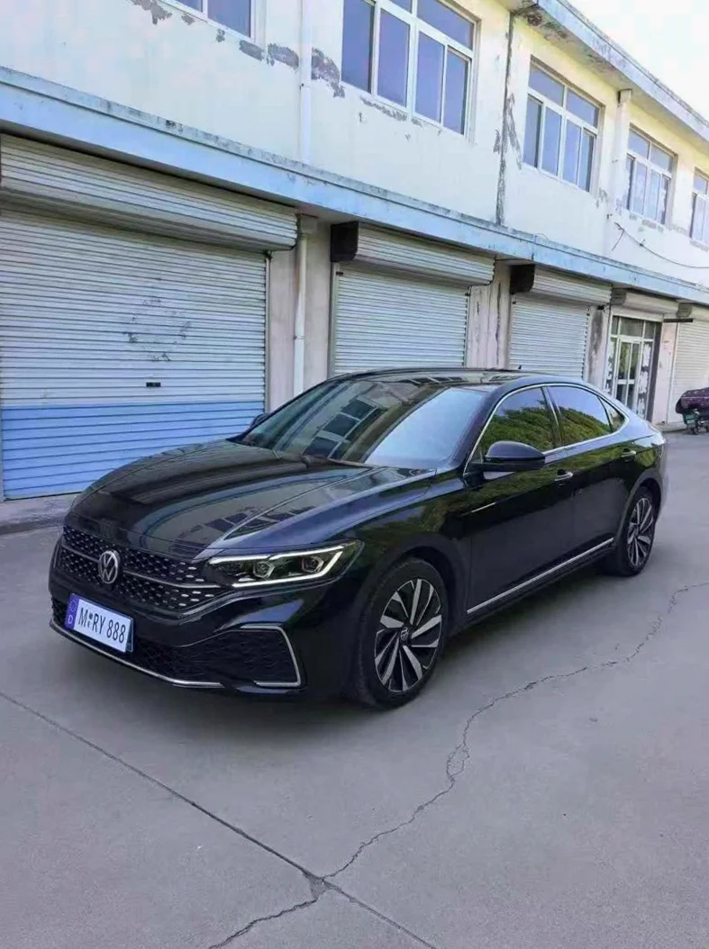 大众帕萨特 正面外观三