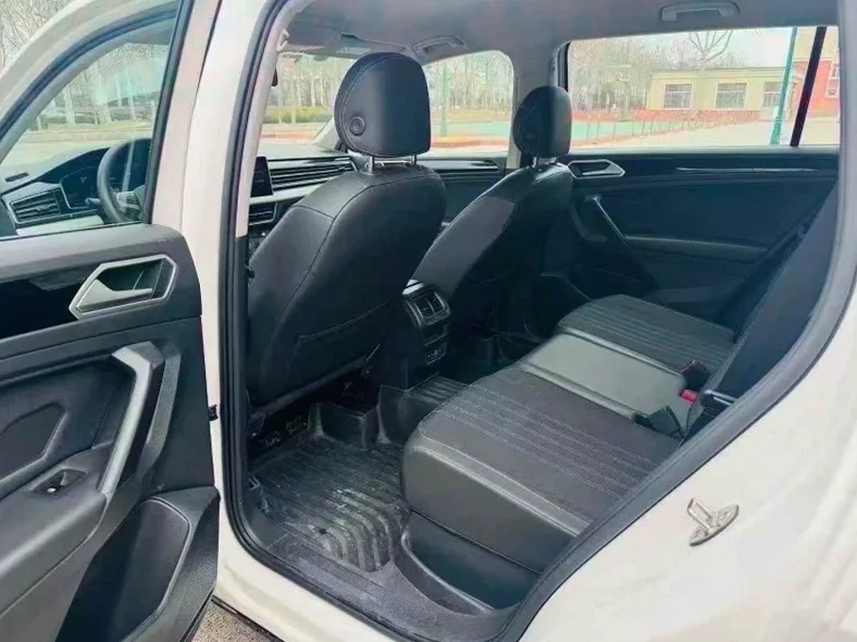 大众途观 后面外观二