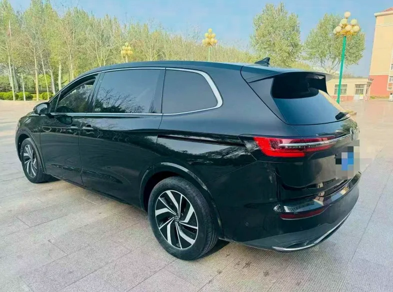 大众威然 内饰前排