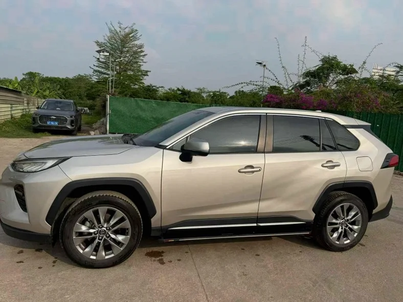 丰田威兰达 正面外观三