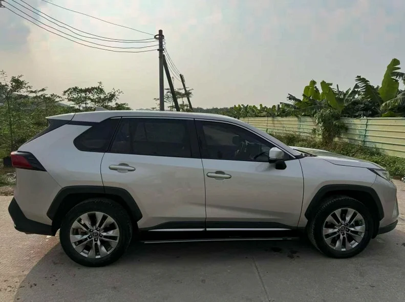 丰田威兰达 驾驶室