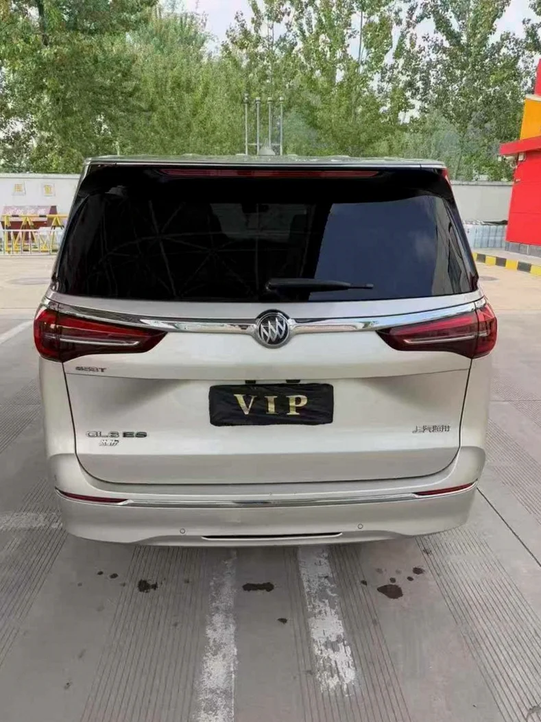 别克GL8 内饰前排