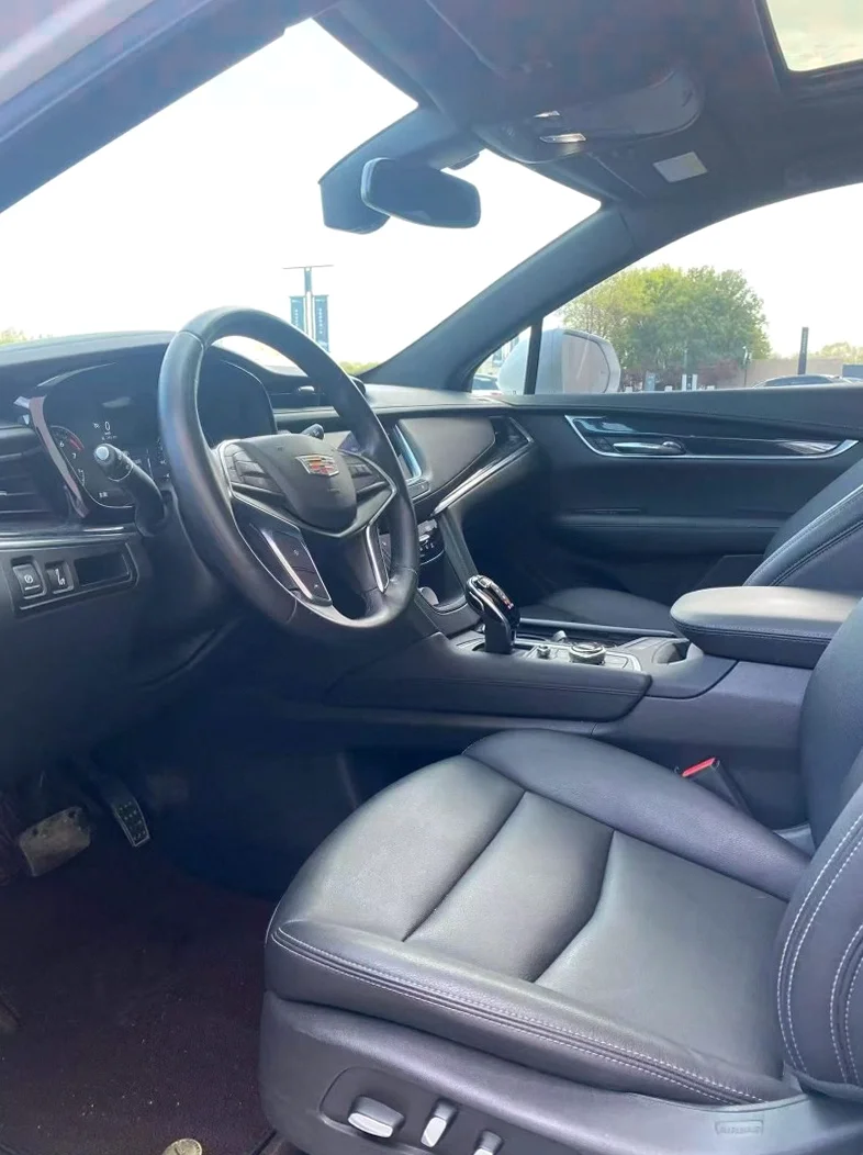 凯迪拉克XT5 正面外观三