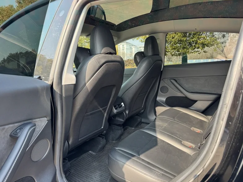 特斯拉MODEL 内饰前排