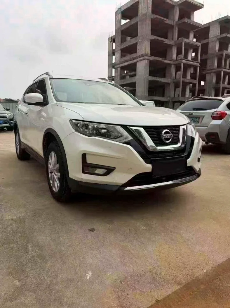 日产奇骏 正面外观三