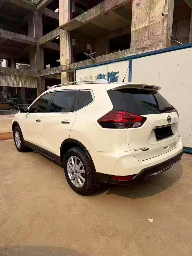 日产奇骏 内饰前排