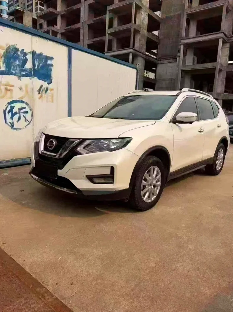 日产奇骏 正面外观二