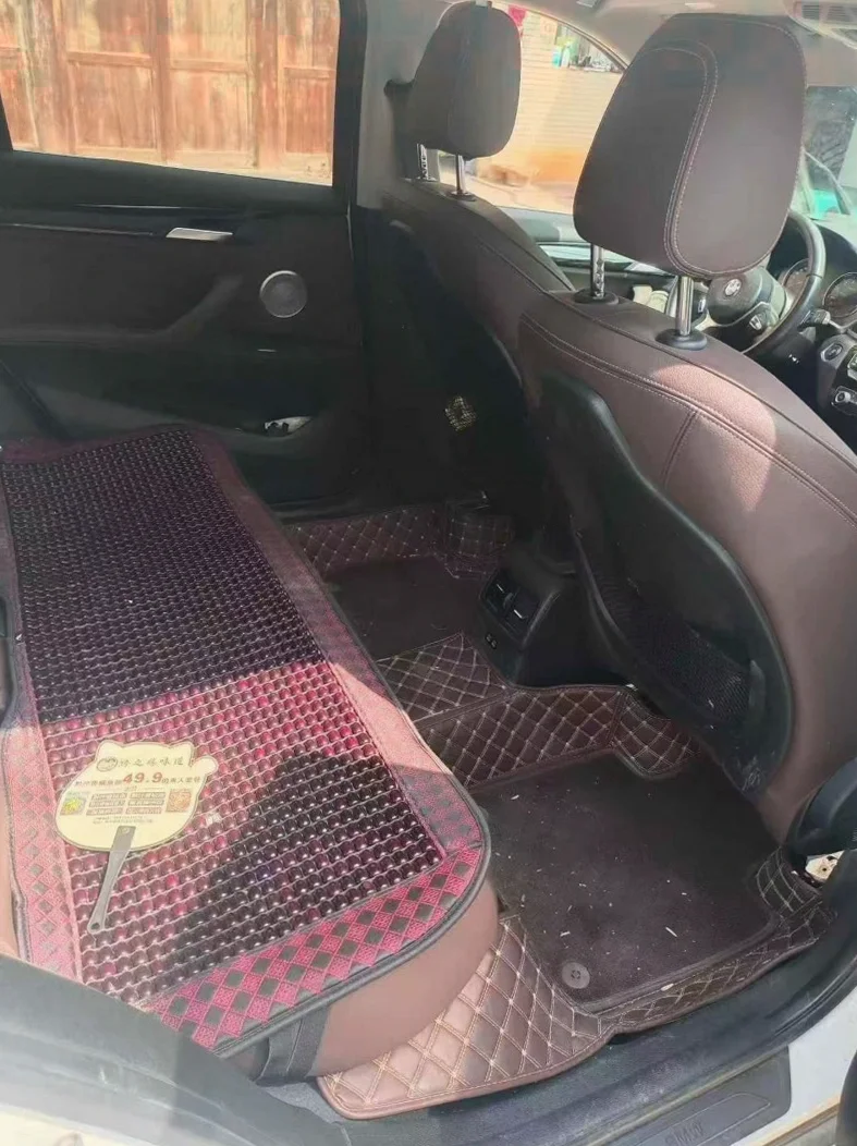 X1宝马 正面外观三