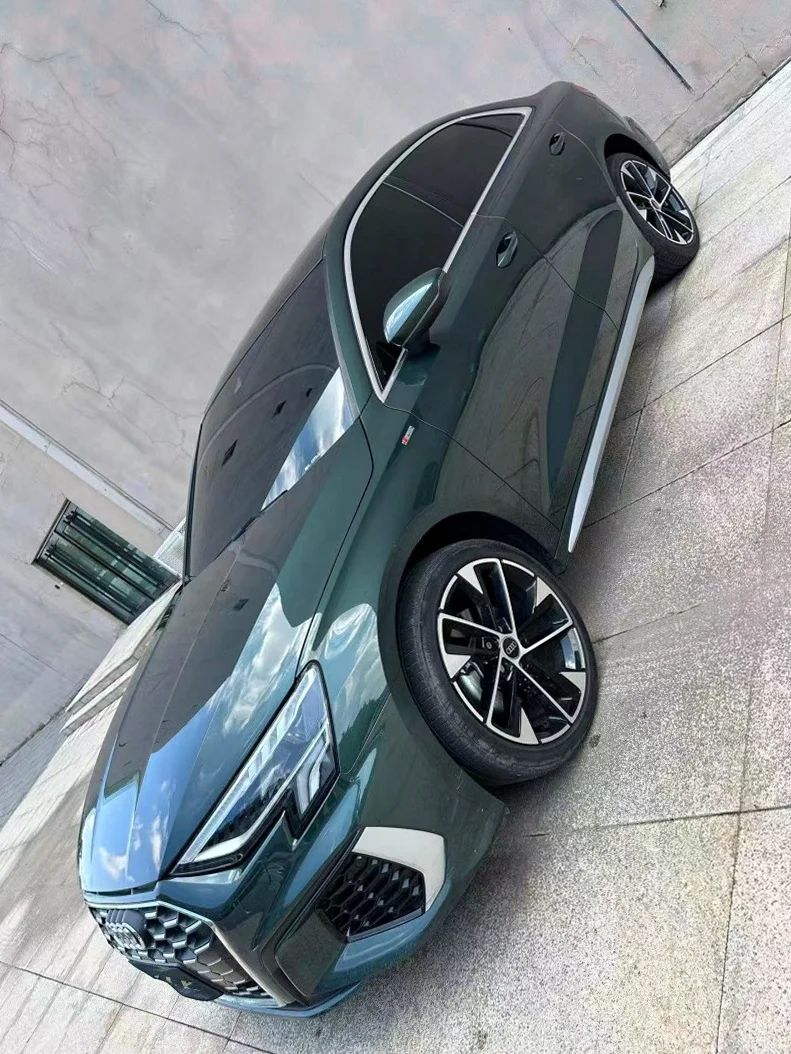 奥迪A3 正面外观二