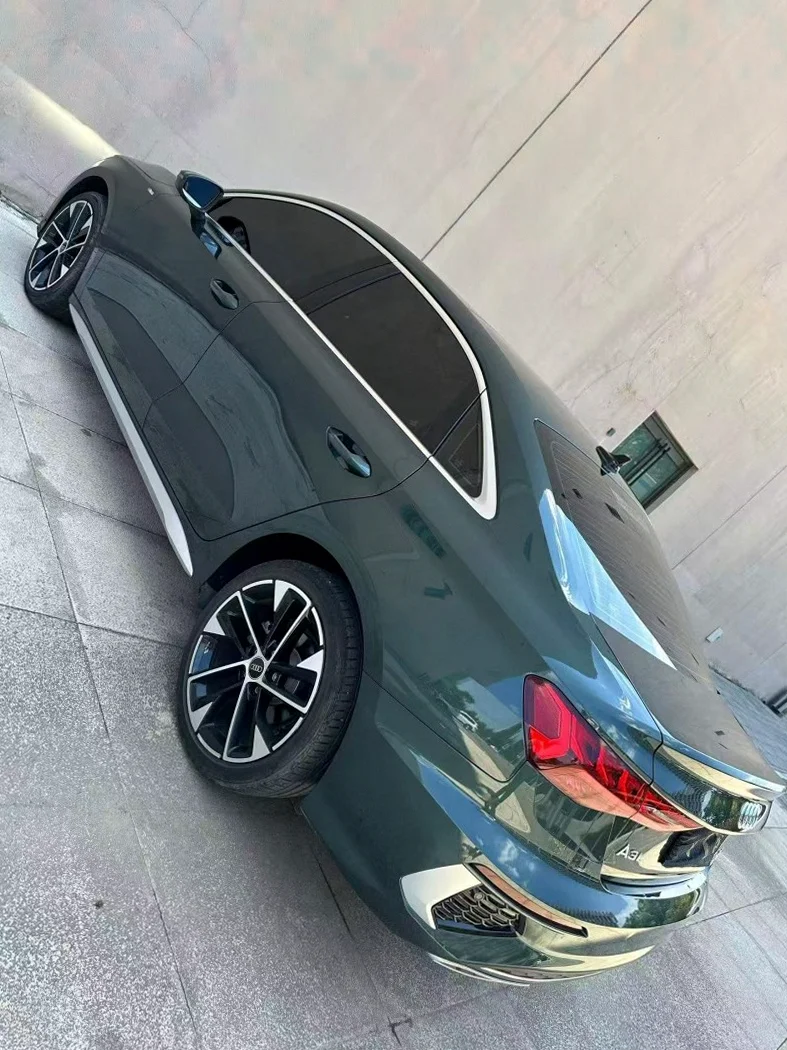 奥迪A3 后面外观二