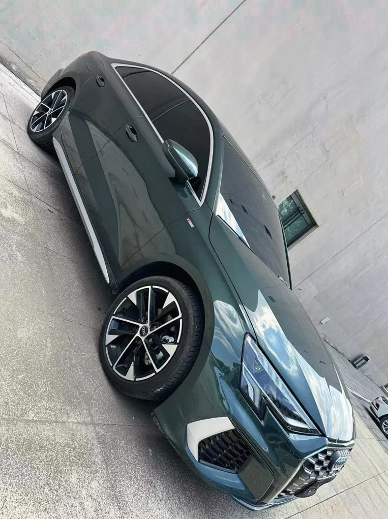 奥迪A3 正面外观三