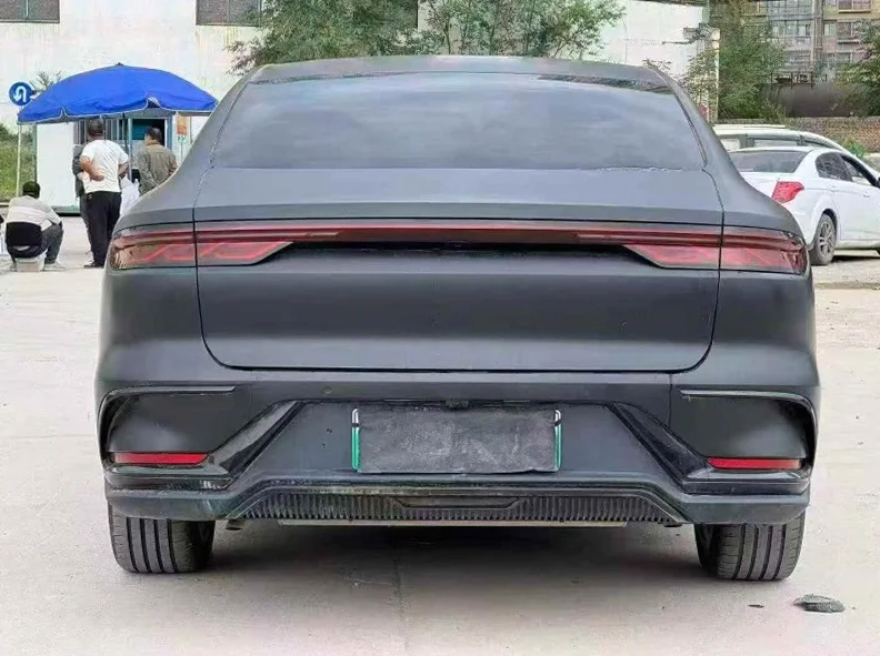 比亚迪汉 内饰后排