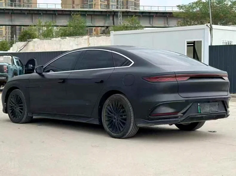 比亚迪汉 驾驶室