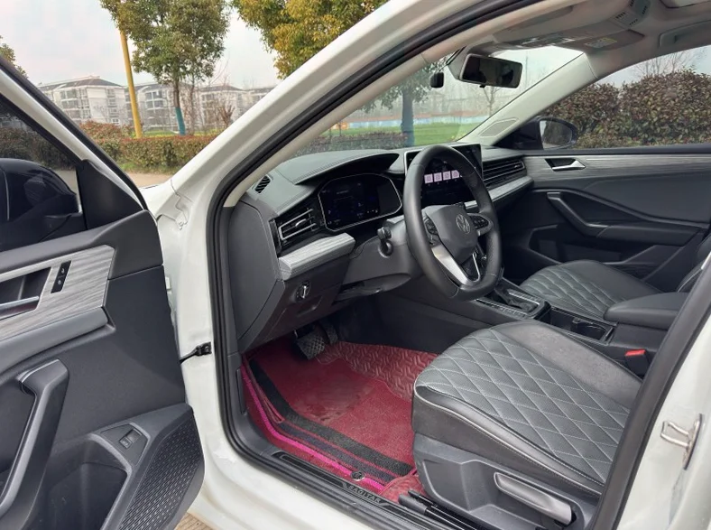 大众速腾 后面外观三