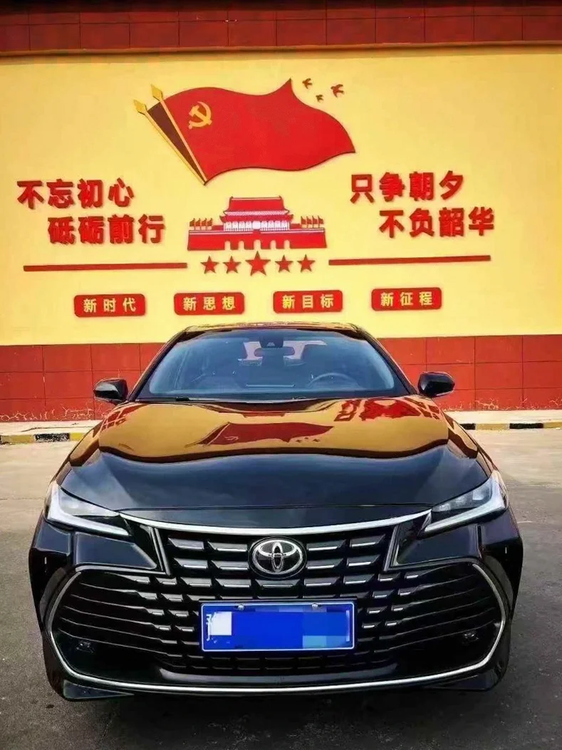 23年丰田亚洲龙2.0L豪华版