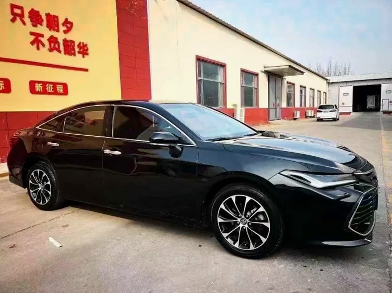 丰田亚洲龙 正面外观三