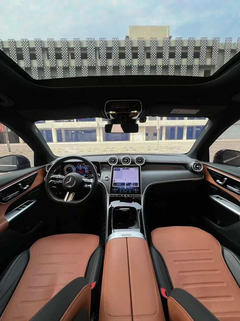 奔驰GLC 正面外观三