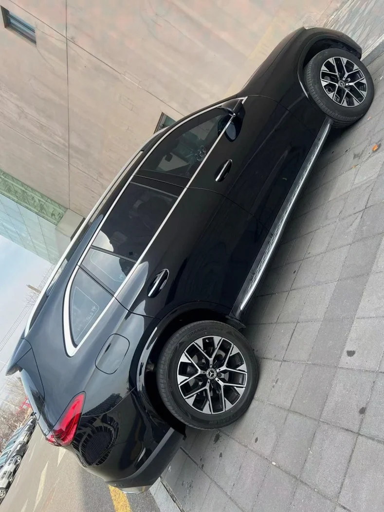 奔驰GLC 内饰前排