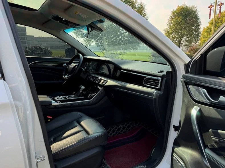 奇瑞捷途 内饰后排