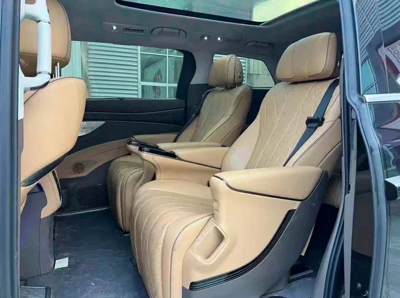 腾势D9 后面外观三