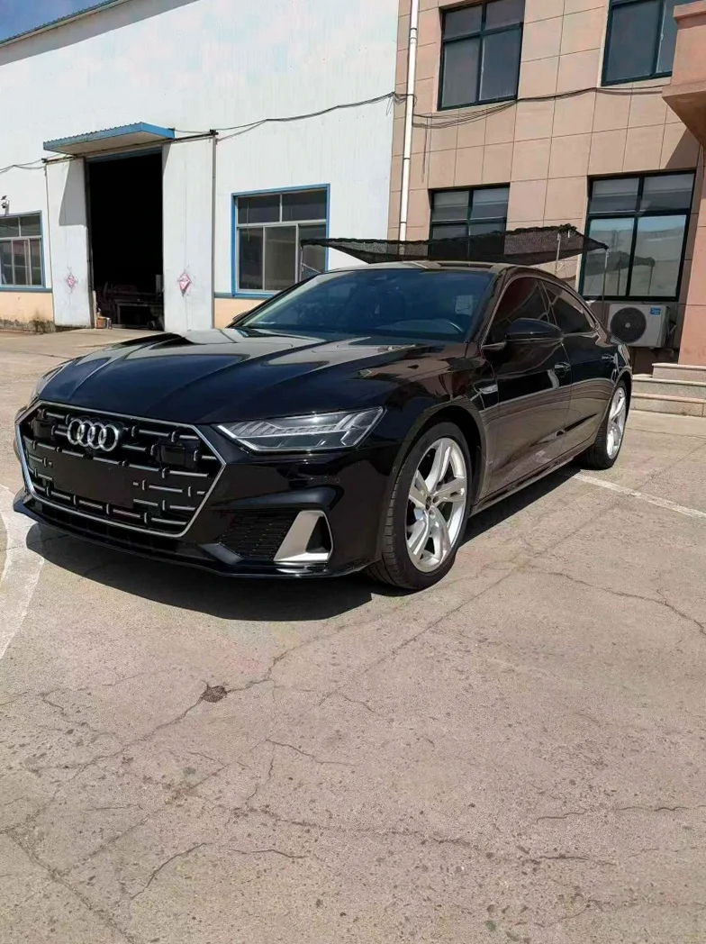 奥迪A7L 正面外观二