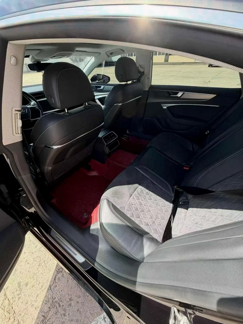 奥迪A7L 后面外观三