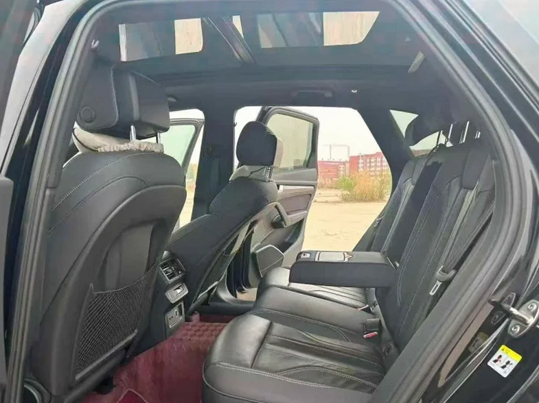 奥迪Q5 后面外观三