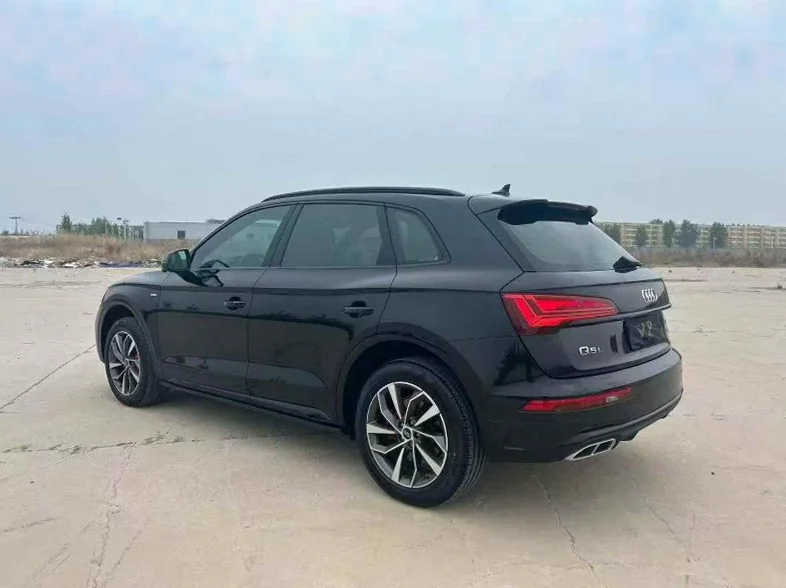 奥迪Q5 内饰前排