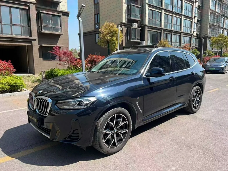 宝马X3 正面外观二