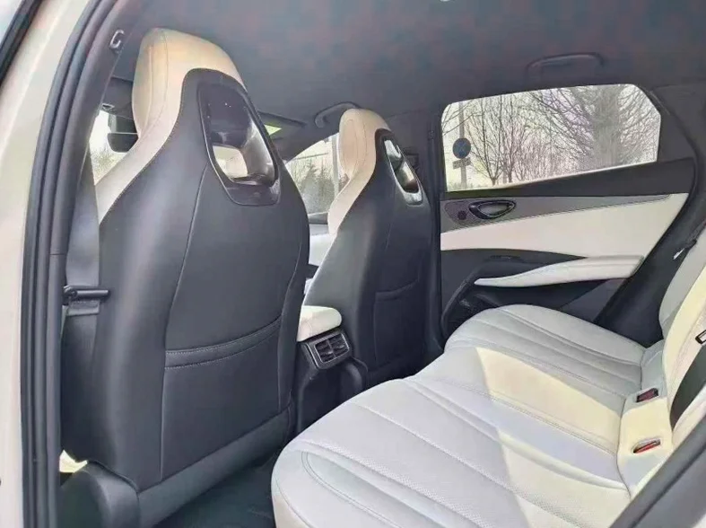 比亚迪海豹 后面外观三