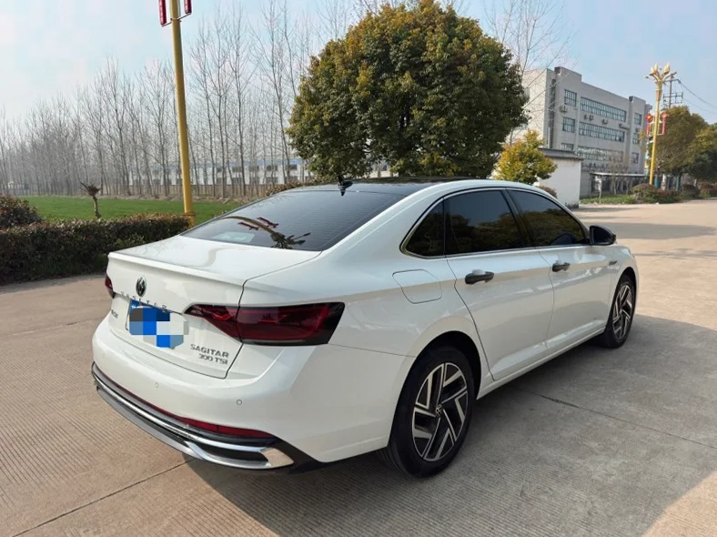 大众速腾 后面外观一