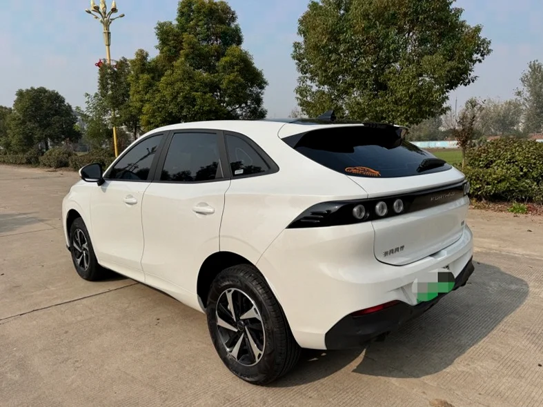 东风雷霆 后面外观二