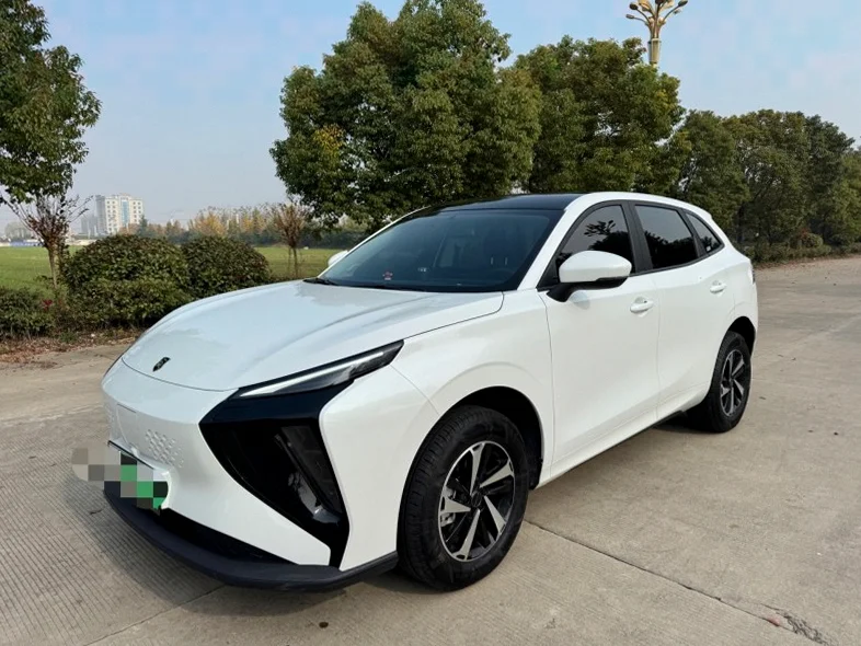 东风雷霆 正面外观二