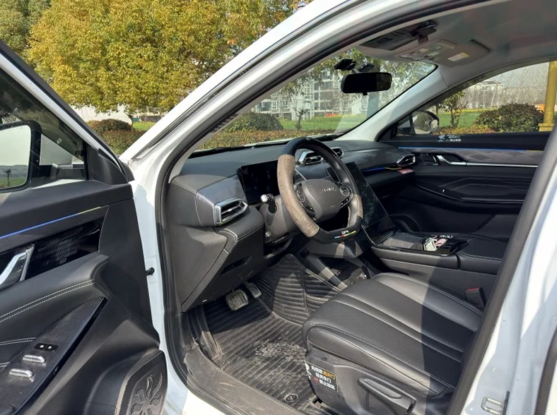 风神东风 后面外观三