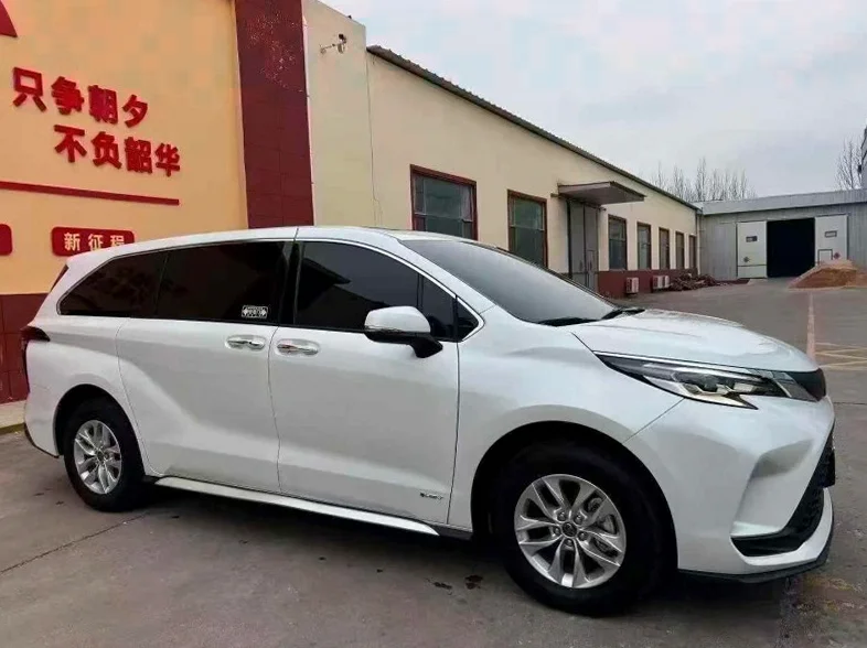 丰田格瑞维亚 正面外观三