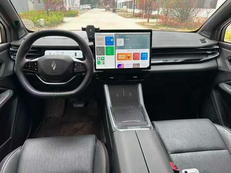 吉利睿蓝 后面外观一