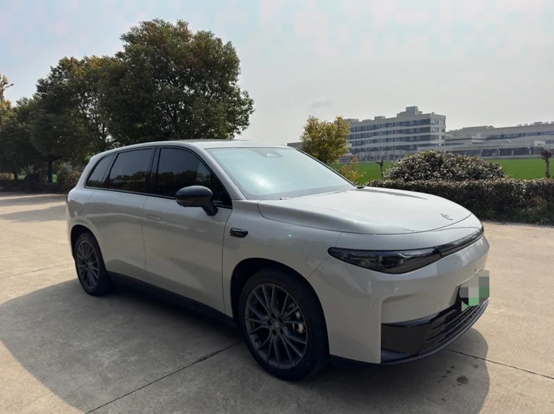 零跑汽车C10 正面外观二