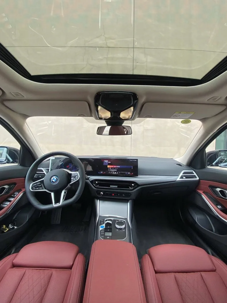 宝马I3 正面外观二