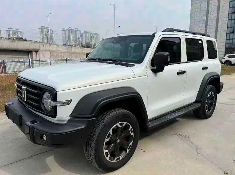 长城汽车坦克 正面外观二