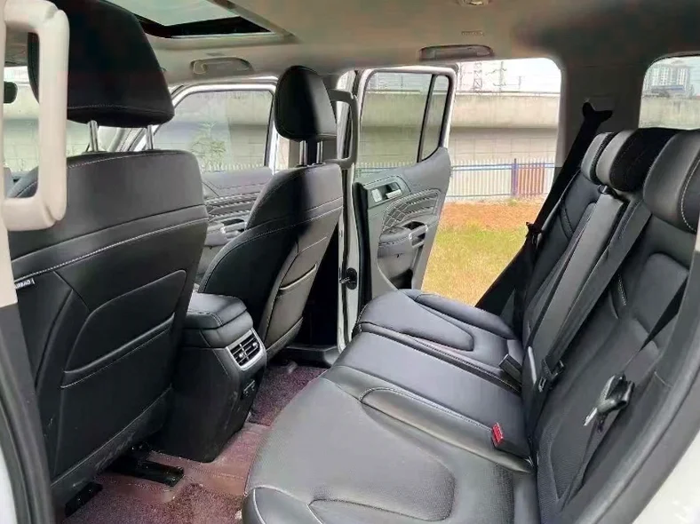 长城汽车坦克 后面外观三