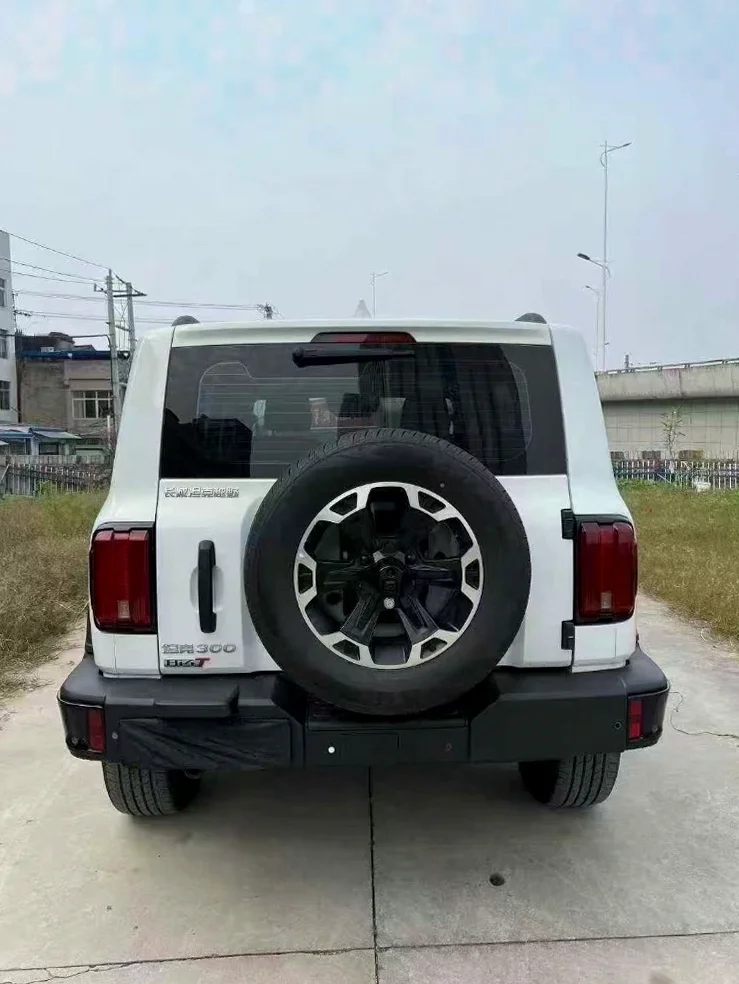 长城汽车坦克 驾驶室