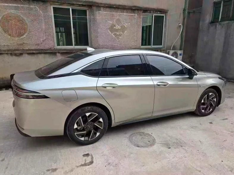 传祺埃安S 内饰后排