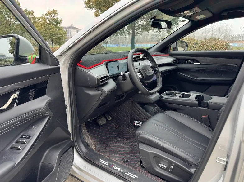 风神东风 后面外观三