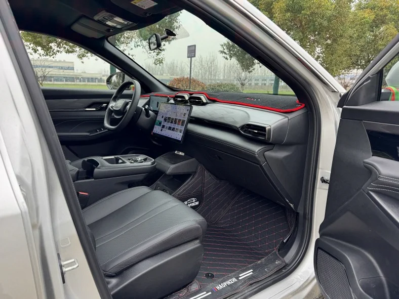 风神东风 内饰后排