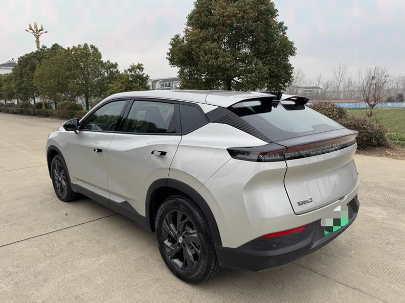 风神东风 后面外观二